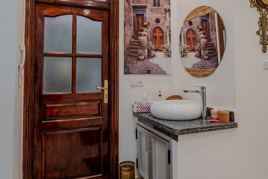 Refreshment area in the Dar Mawati