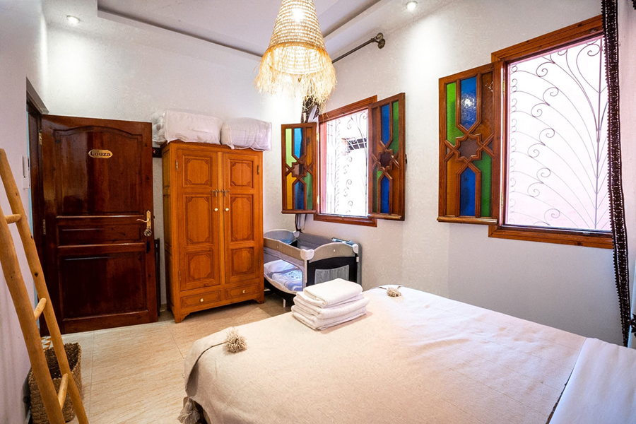 Room Louza wardrobe